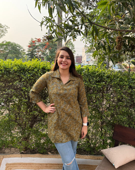 Mehendi green collar short kurti