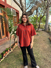 Maroon lines top
