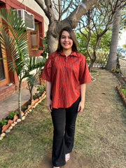 Maroon lines top