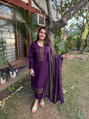 Purple solid Woollen full suit set