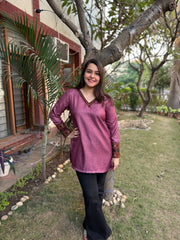 Dark Pink kullu border kurti