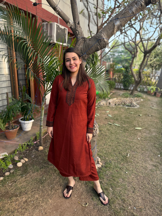 Rust Border solid woollen coord set