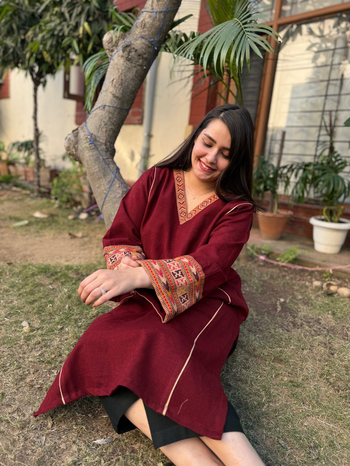 Maroon kullu patti pocket phiran (loose fitting)