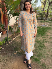Beige Ferozi Kali kurta