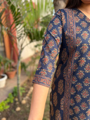 Indigo kali border kurta