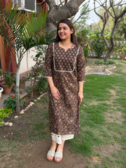Brown kalamkari yoke kurta