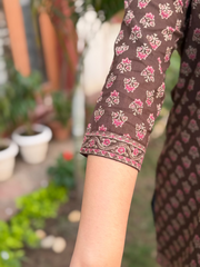 Brown Choti Buti Short Kurti sleeve detail by Sanskritam