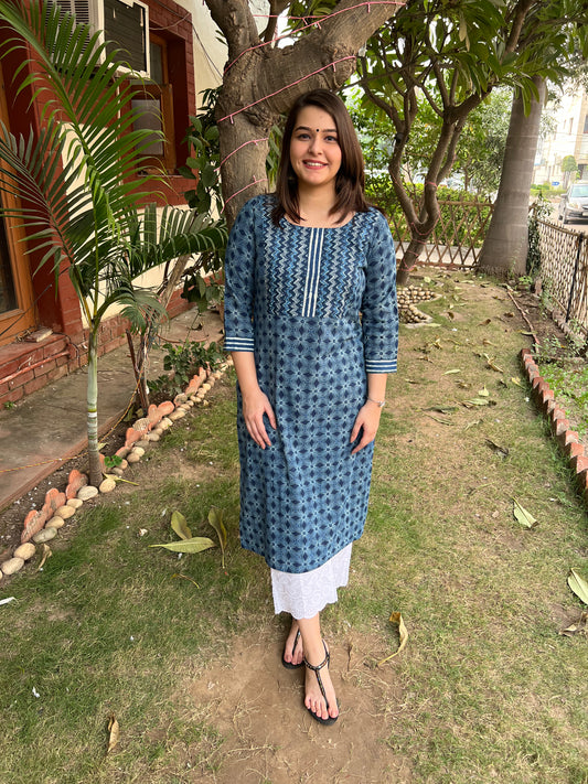 Indigo geometric ajrakh kurta with yoke