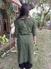 Green Buti Border Kurta