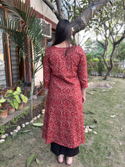 Rust geometric aline kurti