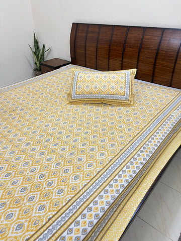 Pastel Lemon grey geometric print bedsheet