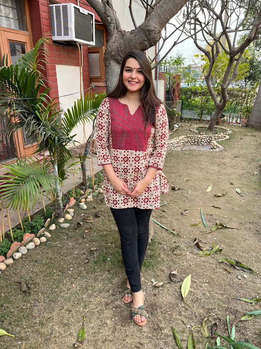 Short kurtis sales for jeans online