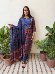 Blue floral yoke suit set
