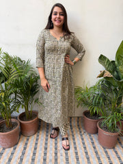 Mehendi floral pintucks Coord set