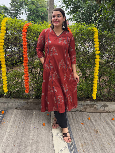 Maroon Buta A-line Kurta With Pocket