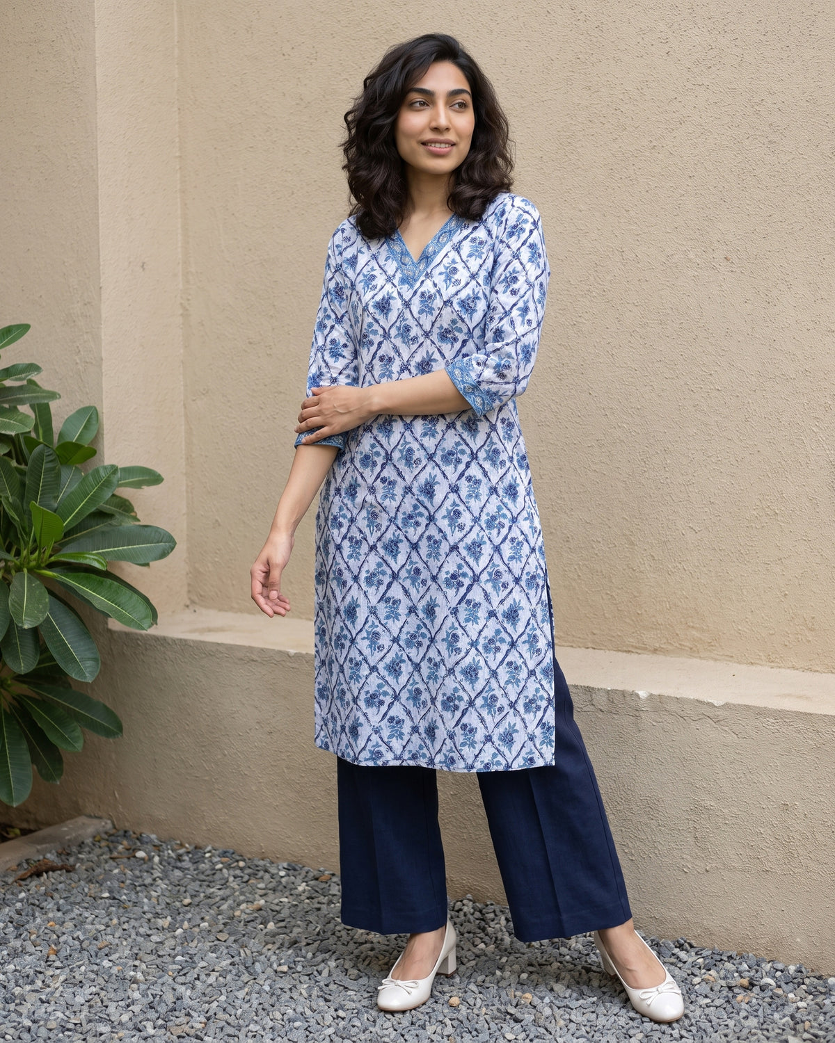 White jaal V neck kurta