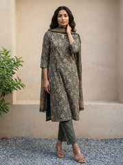 Forest Green Sitara work Neckline Suit Set