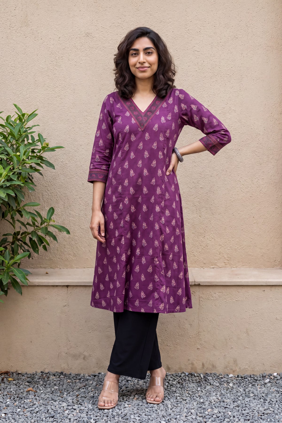 Wine small flower V-neck aline kurta