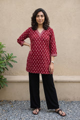 Maroon leaf V neck short kurti