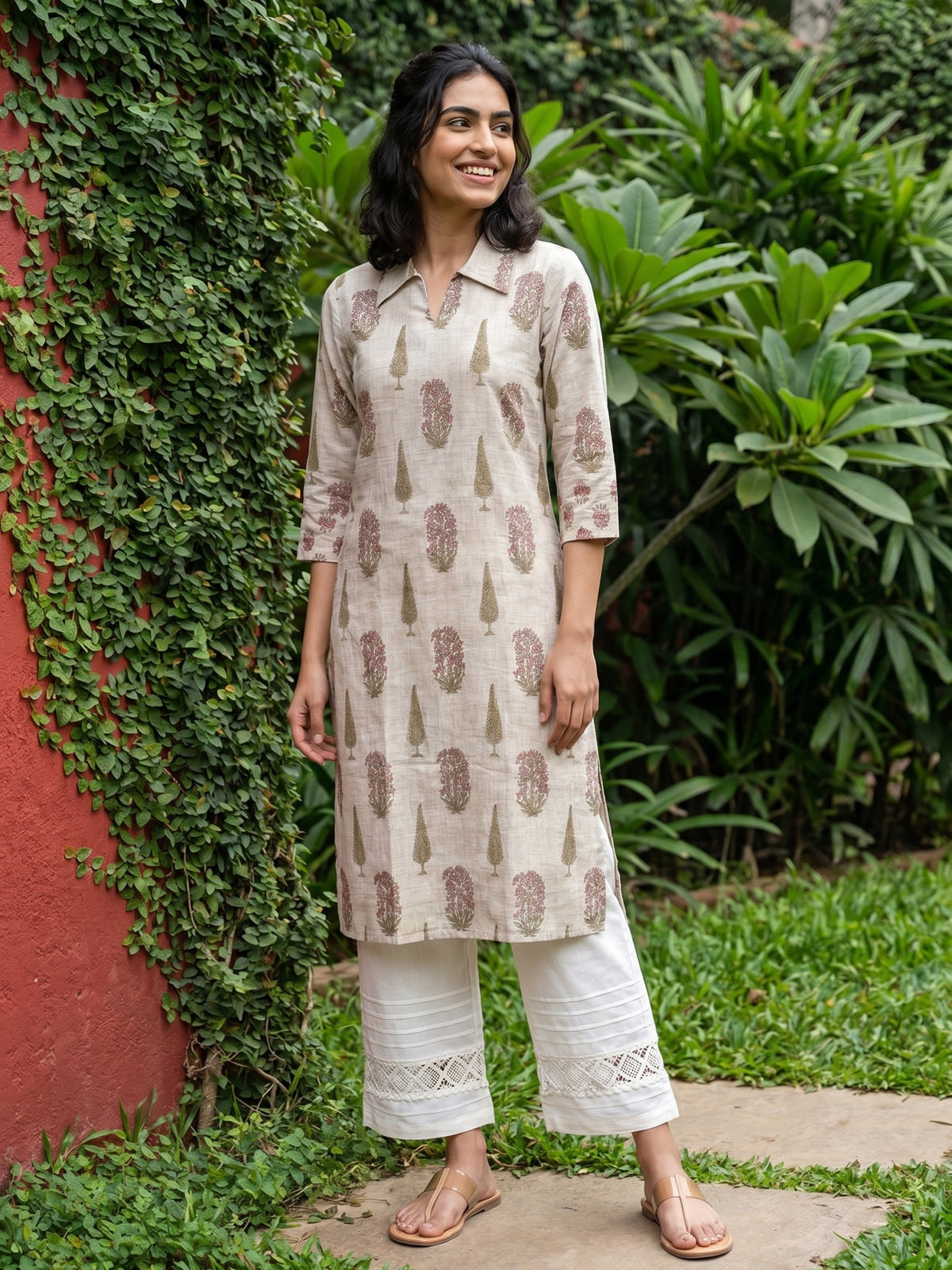 Cream Buta collar neck kurta