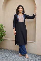 Black solid Fabric yoke kurta