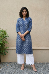 Indigo Ambi zig zag Straight Kurta