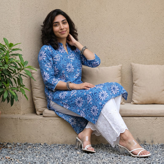 Aasmani floral ban neck kurta