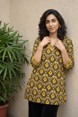 Mehendi V neck kurti