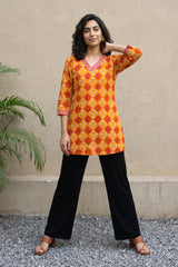Peele geometric short kurti