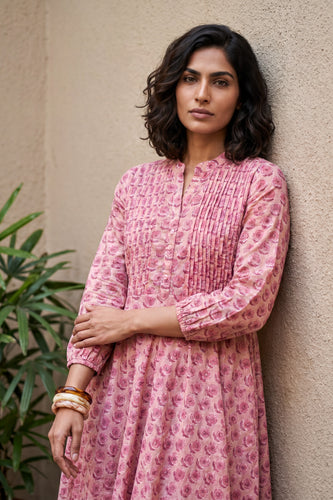 Peach pink flower pintucks aline kurta