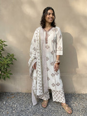 Brown Buta lacework full suit set