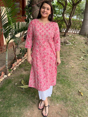 Pink floral kurta with yoke
